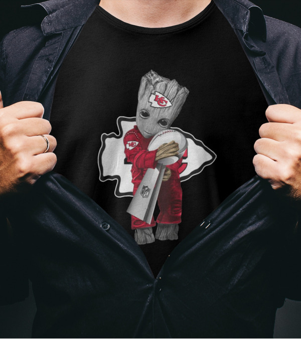 New Released Kansas City Chiefs Groot Hugging NFL Trophy Available For A Limited Time T-Shirt