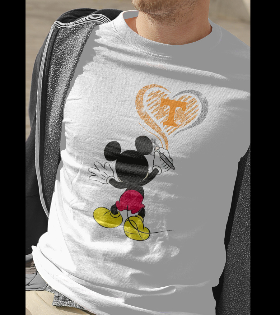 Mickey Painting Heart With Tennessee Volunteers T-Shirt