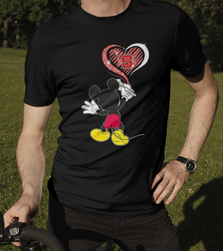Mickey Drawing Heart Nc State Wolfpack T-Shirt