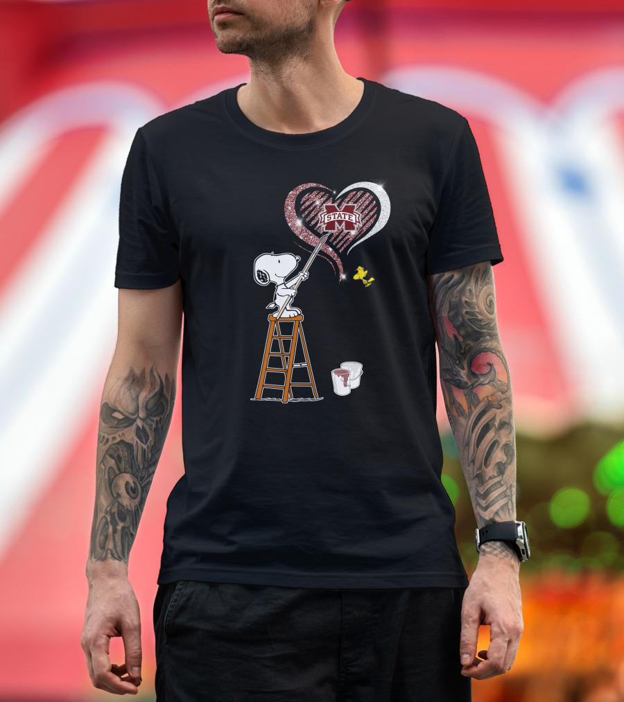 Snoopy Painting Mississippi State Heart With Woodstock T-Shirt
