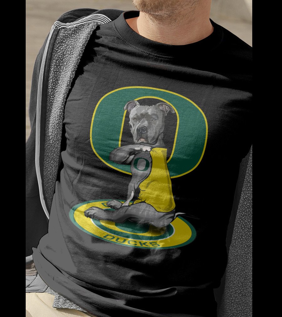 Oregon Ducks Bulldog With Yellow Vest And University T-Shirt
