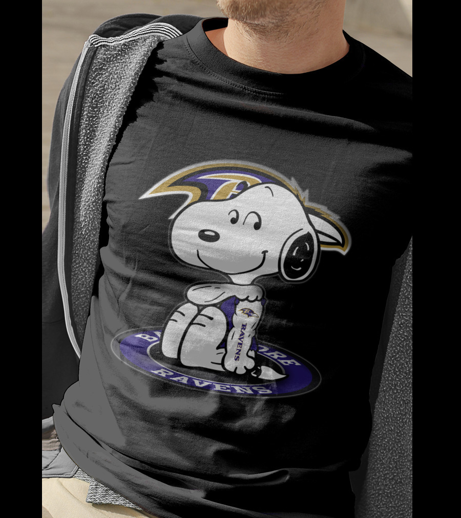 Baltimore Ravens Snoopy Peanuts Football Team T-Shirt