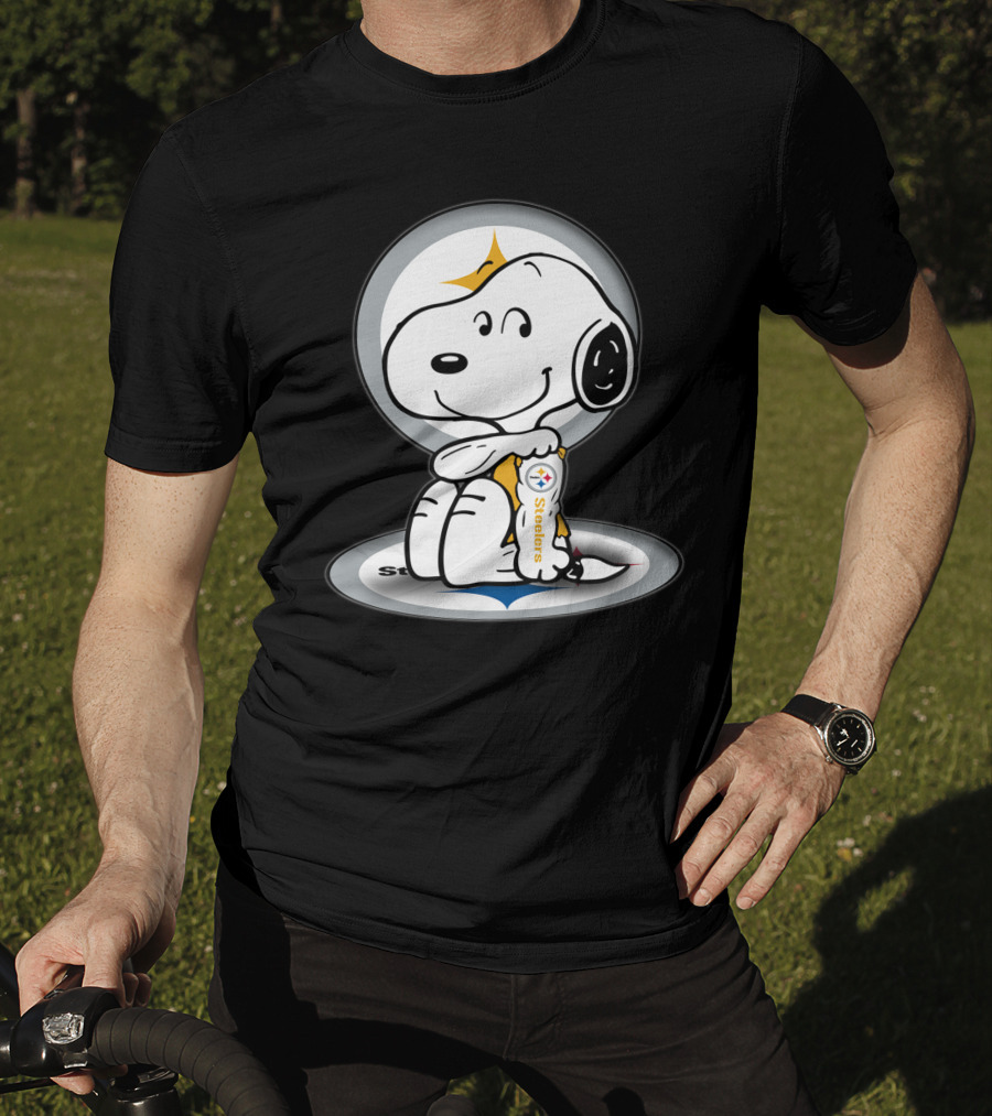 Snoopy Holding Pittsburgh Steelers Football T-Shirt