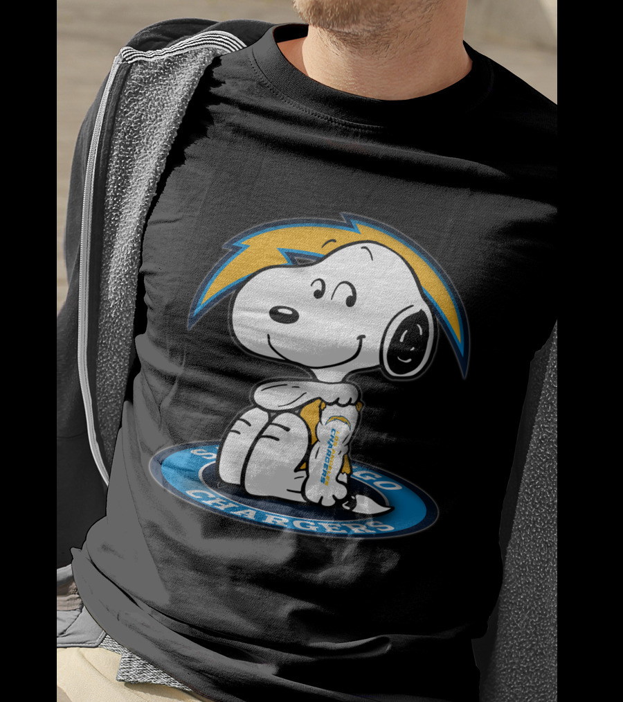 Snoopy Holding Los Angeles Chargers Helmet San Diego Chargers T-Shirt