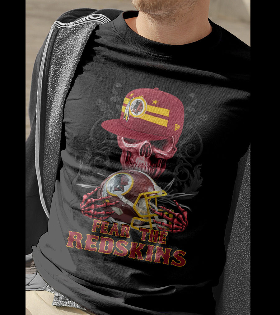 Fear The Redskins Skull With Helmet And Cap T-Shirt