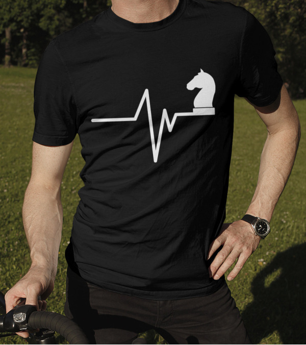 Chess Heartbeat Funny Chess Player Knight Pulse T-Shirt