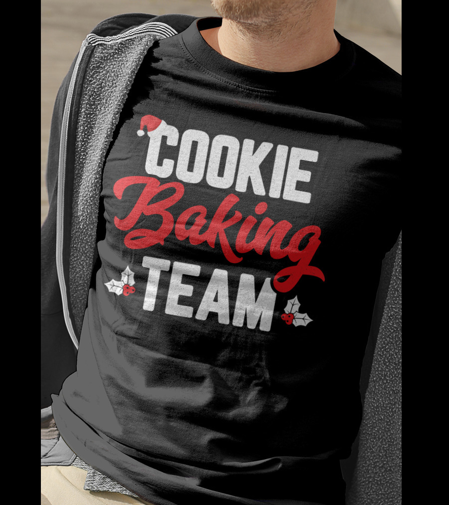 Cookie Baking Team Santa Hat Holly Christmas T-Shirt