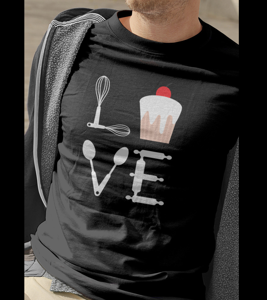 Love Baking Lover Cupcake Whisk Spoon Rolling Pin T-Shirt