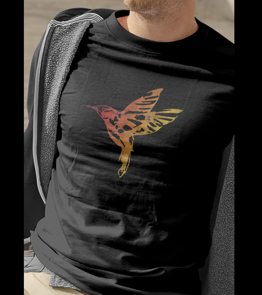 Distressed Colorful Hummingbird Flying T-Shirt