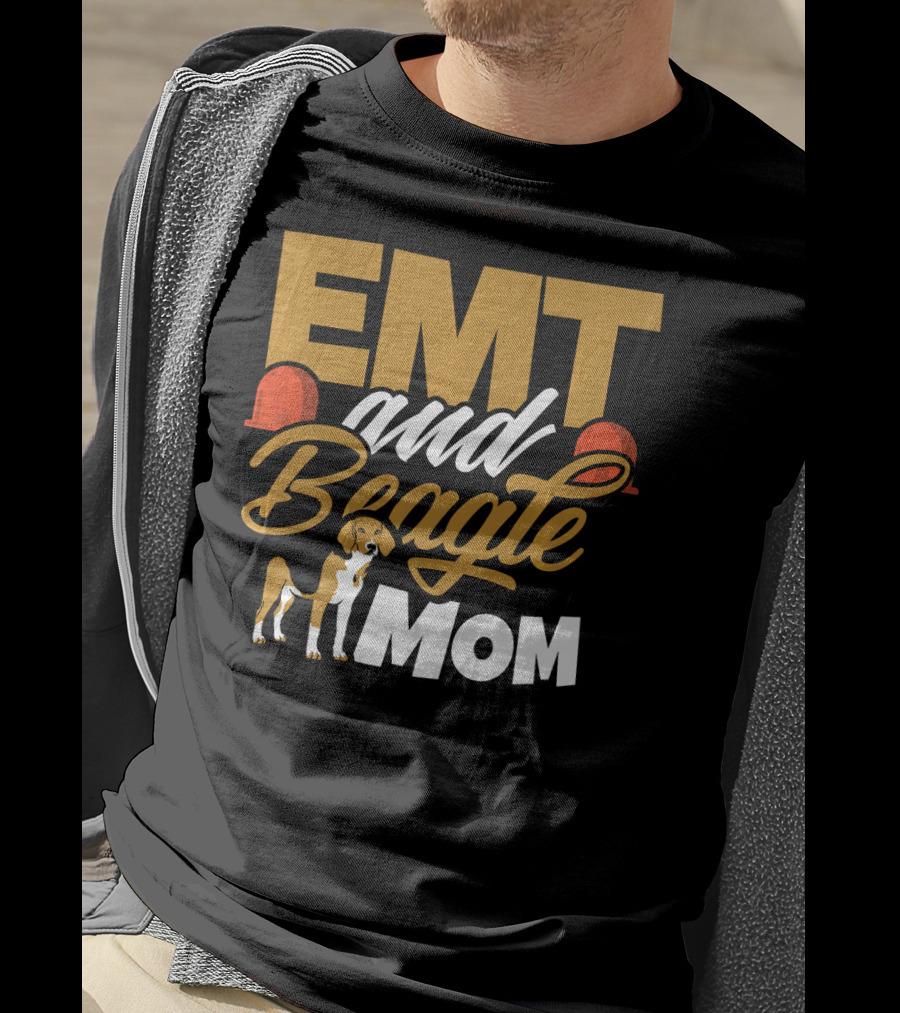 EMT And Beagle Mom Dogs Emergency Medic T-Shirt