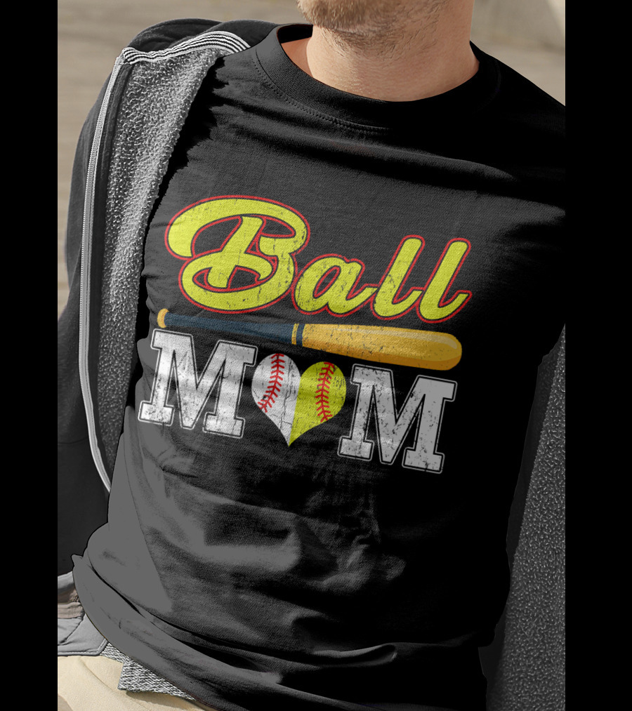 Ball Mom Softball Baseball Heart Bat T-Shirt