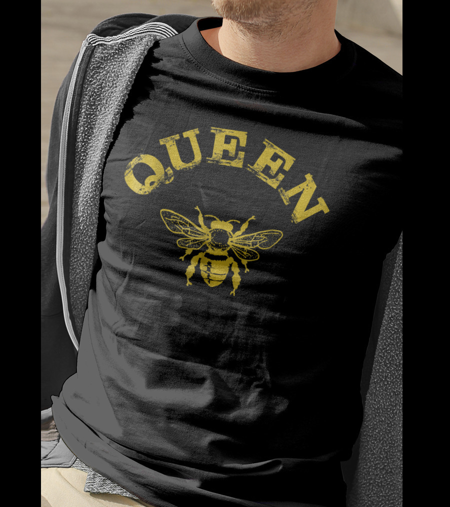 Queen Bee Funny Beekeeping Great T-Shirt