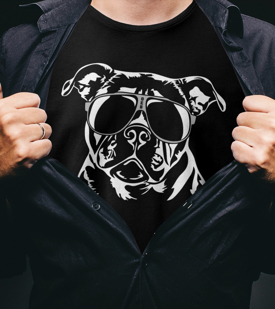 Cool Olde English Bulldog Wearing Sunglasses Funny Dog T-Shirt