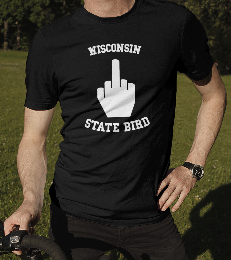 Wisconsin State Bird Funny Joke Flipping Off Iconic Gesture T-Shirt