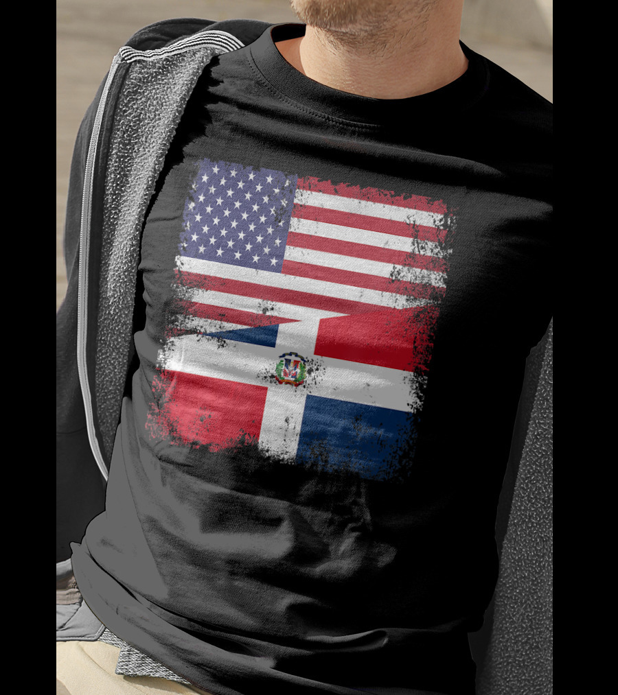 Half Dominican Flag Vintage USA American Dominican Grunge T-Shirt