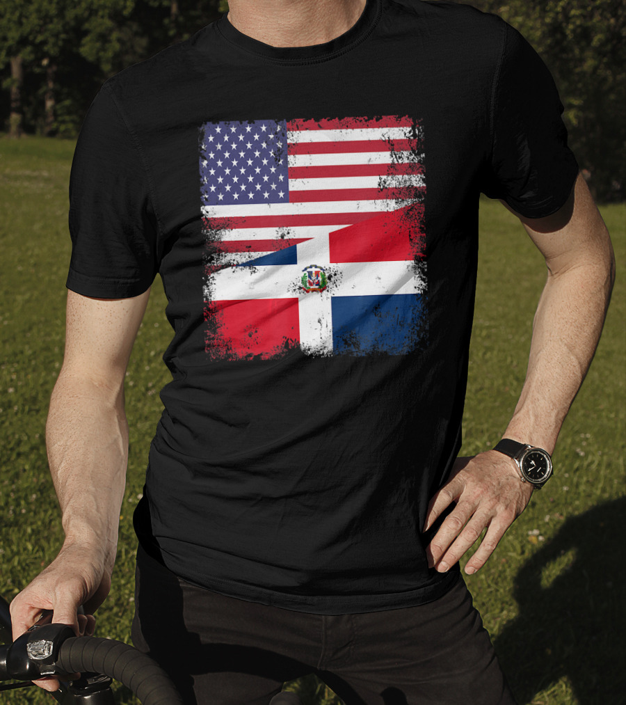 Half Dominican Flag Vintage USA American Dominican Grunge T-Shirt