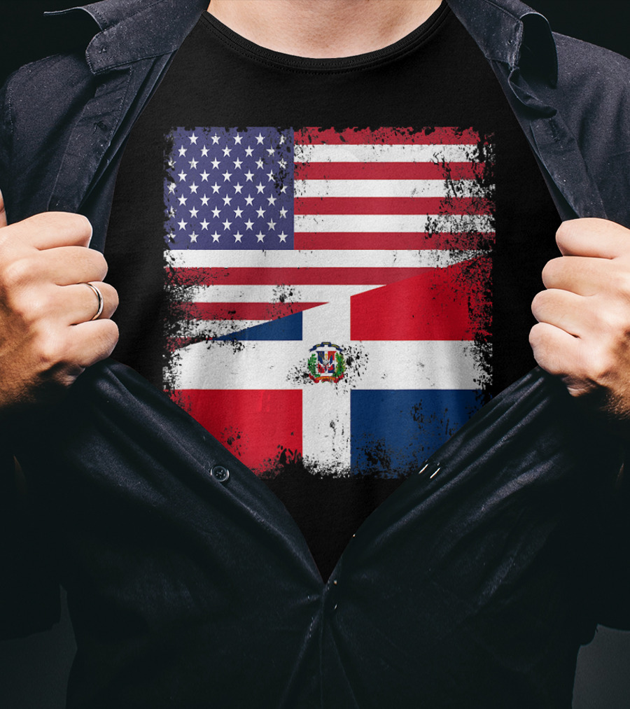 Half Dominican Flag Vintage USA American Dominican Grunge T-Shirt