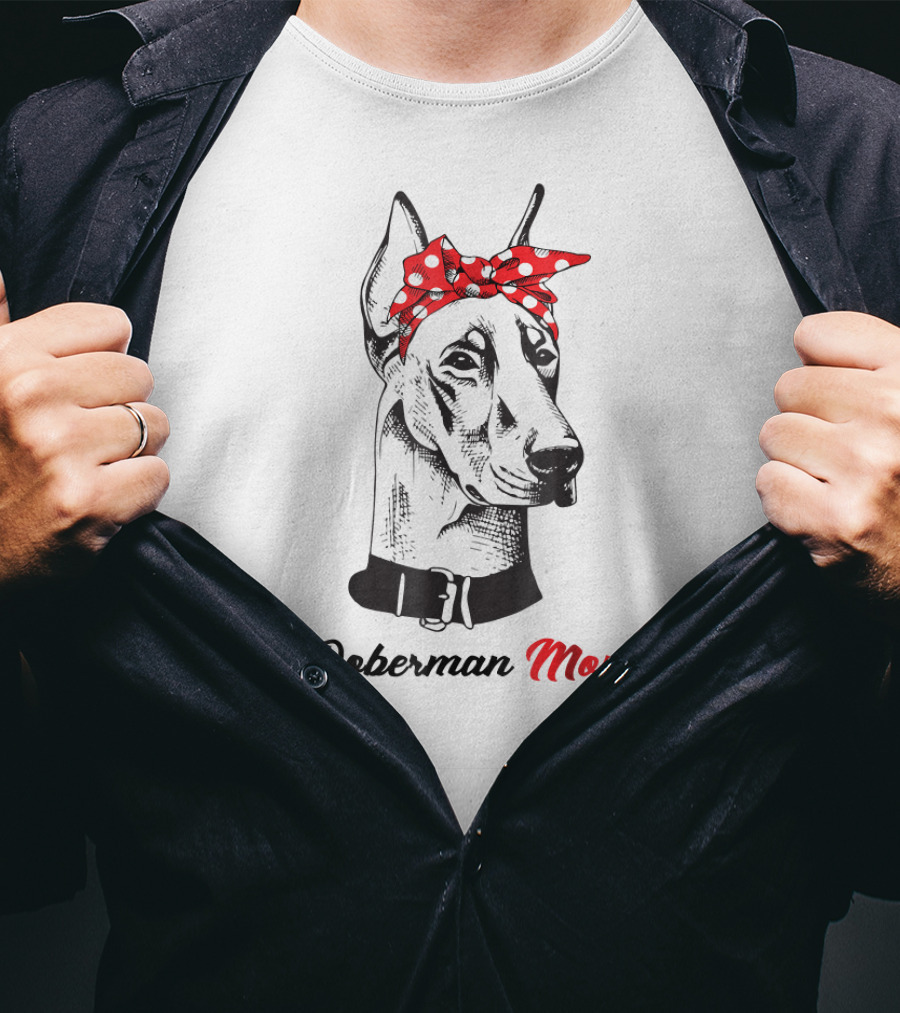 Doberman Mom Bandana Doberman Pinscher T-Shirt