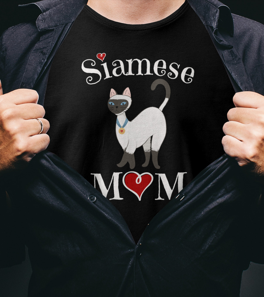 Siamese Cat Mom With Heart And Medal T-Shirt