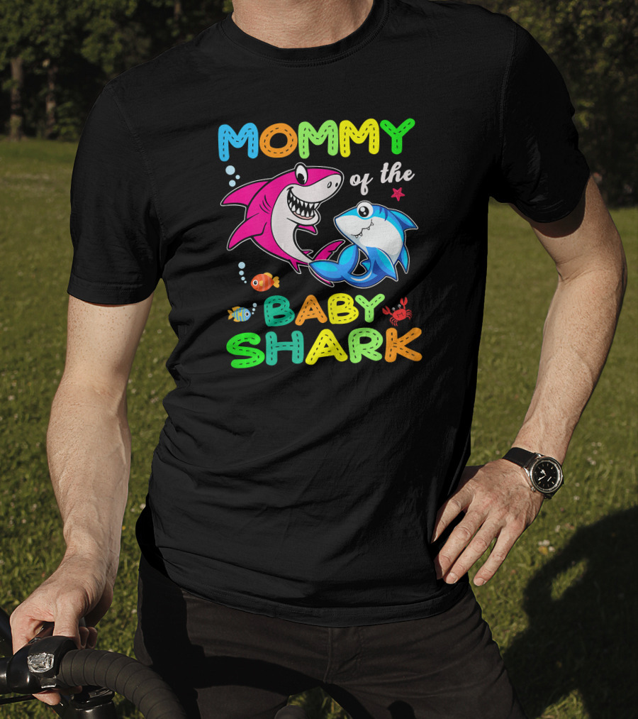 Mommy Of The Baby Shark Funny Birthday Family T-Shirt