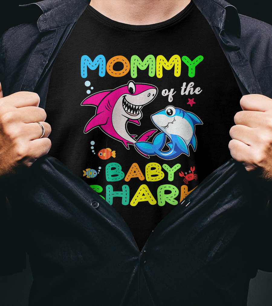 Mommy Of The Baby Shark Funny Birthday Family T-Shirt