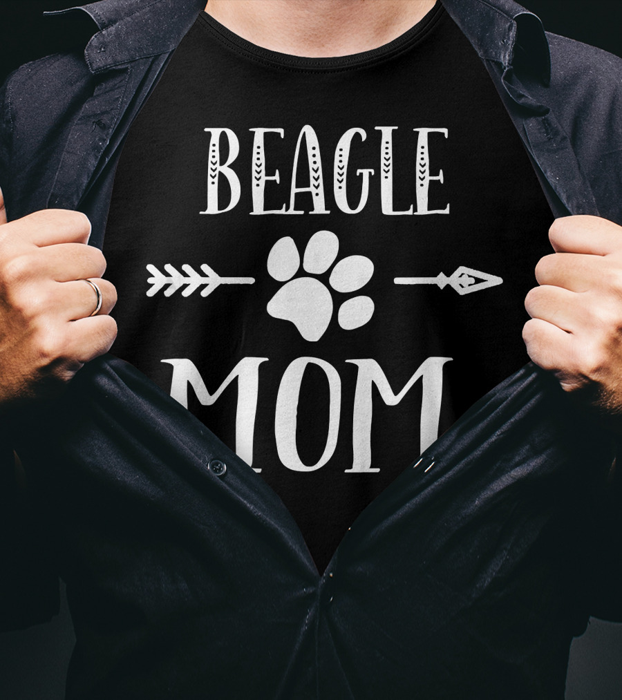 Beagle Mom Funny Dog Lovers Women Me Paw Arrow T-Shirt