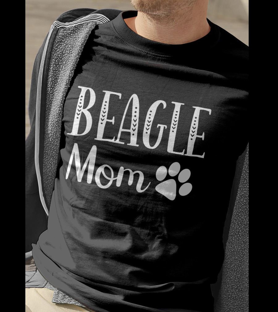 Beagle Mom Mama Funny Dog Lovers Owner Pawprint T-Shirt