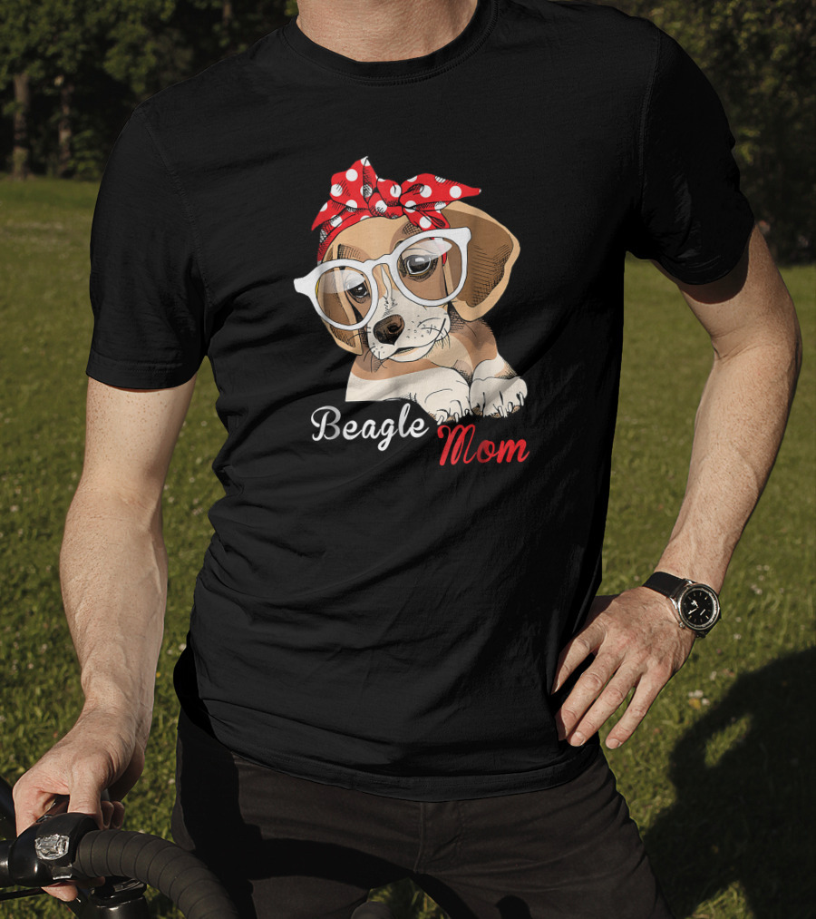 Beagle Mom Cute Beagle Dog With Glasses And Red Polka Dot Bow T-Shirt