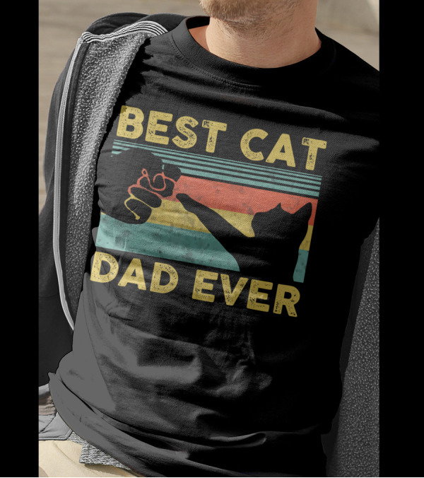 Best Cat Dad Ever Fist Bump Vintage Style Cat Daddy T-Shirt