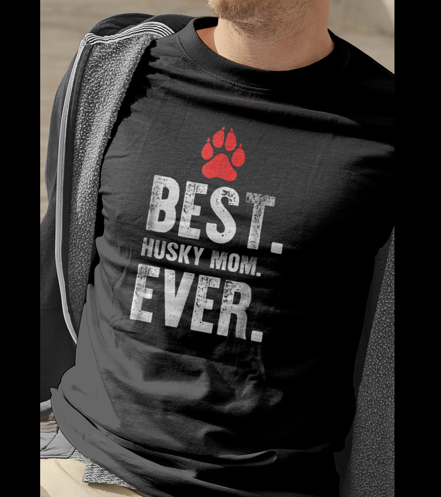 Best Husky Mom Ever With Red Paw Prints T-Shirt