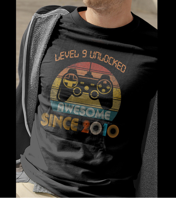 Level 9 Unlocked Awesome Since 2010 Gaming Controller T-Shirt