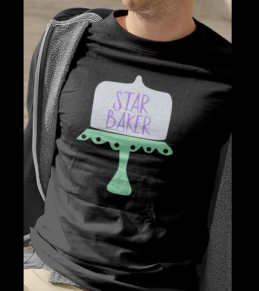 Star Baker Cake Stand Design For The Baking Fan T-Shirt