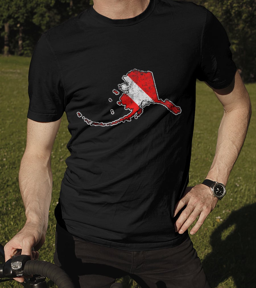 Vintage Alaska Map Scuba Dive Flag Motif T-Shirt