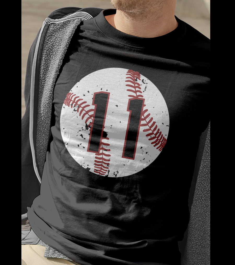 Vintage Baseball Number 11 Cool Softball Circle T-Shirt