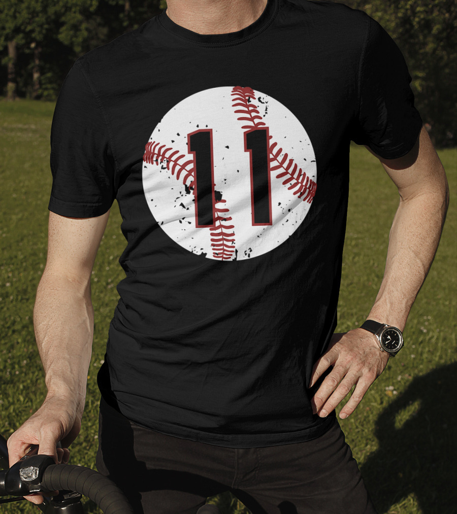 Vintage Baseball Number 11 Cool Softball Circle T-Shirt