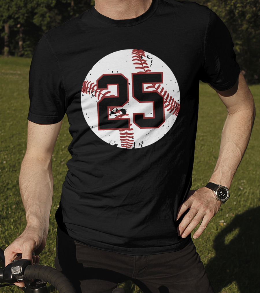 Vintage Baseball Number 25 Circle Pattern Cool Sof T-Shirt