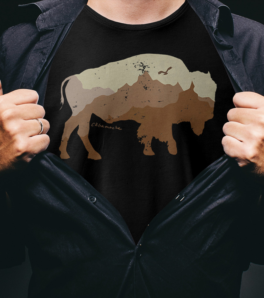 Vintage Bison Mountains Eagle Outdoor Cetanluta T-Shirt
