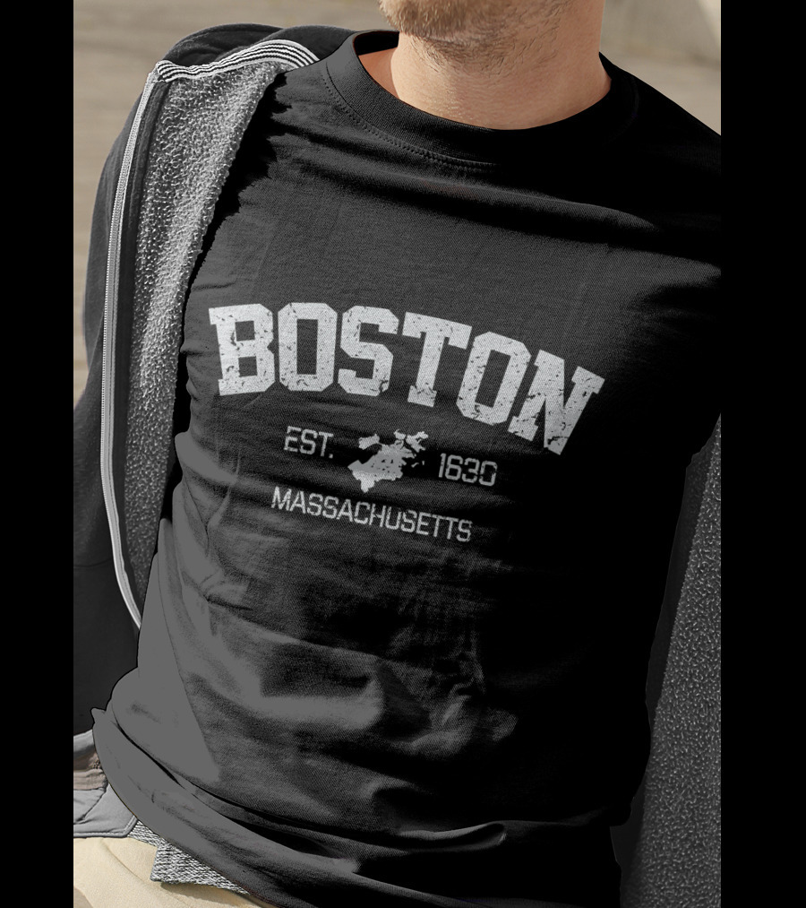 Boston Massachusetts Est. 1630 Vintage Map T-Shirt