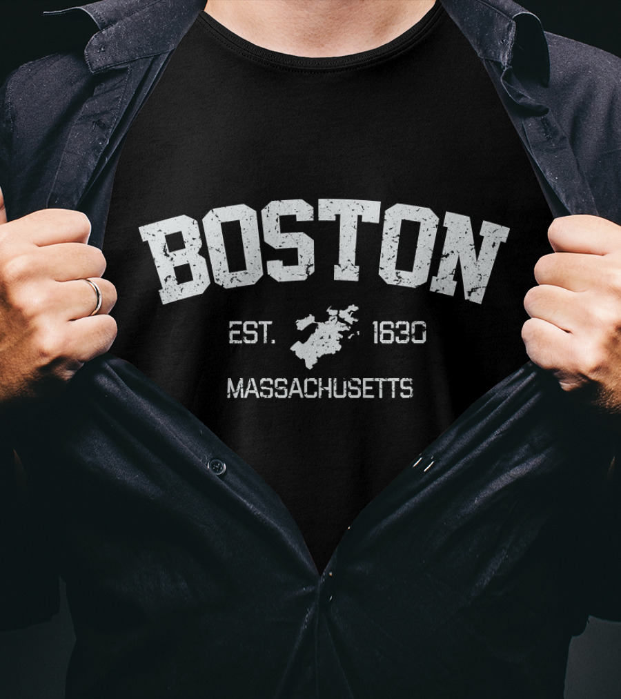 Boston Massachusetts Est. 1630 Vintage Map T-Shirt