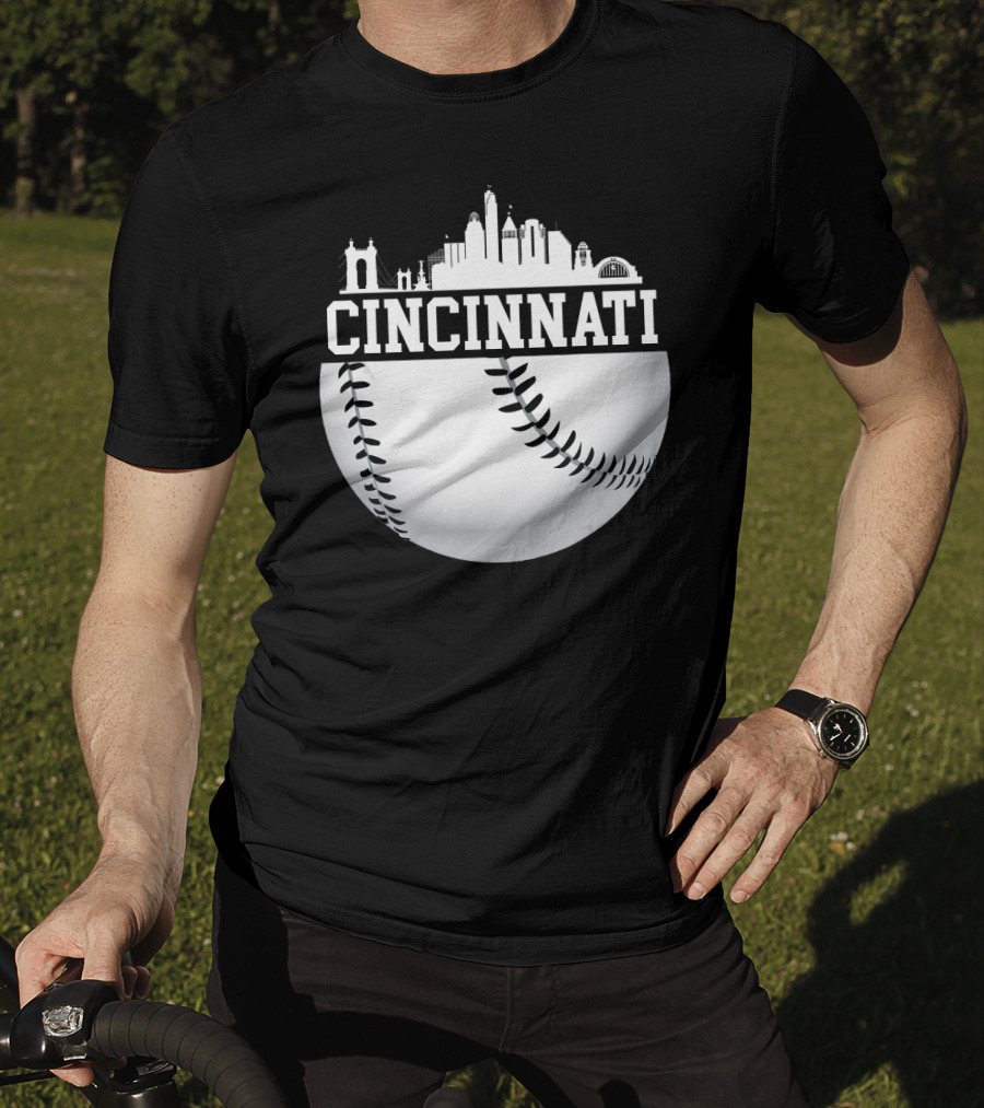 Cincinnati Skyline Baseball Vintage Downtown Cityscape T-Shirt