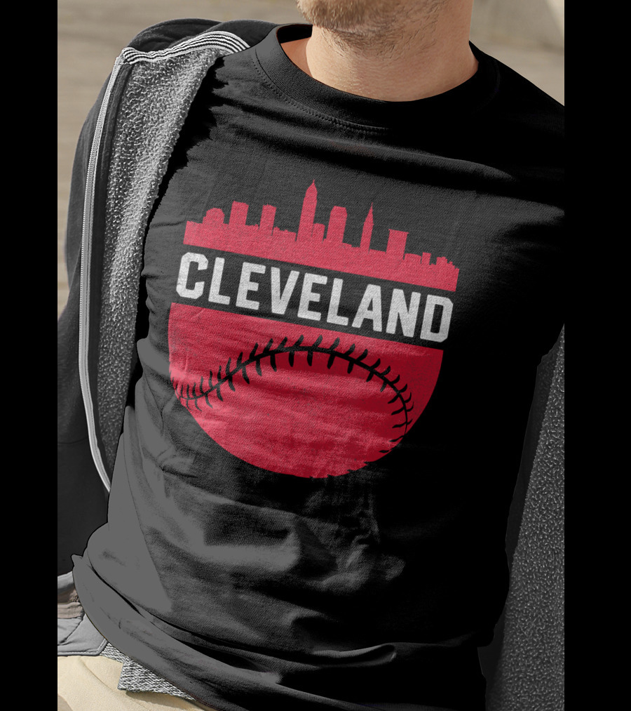 Cleveland Ohio Vintage Skyline Baseball T-Shirt