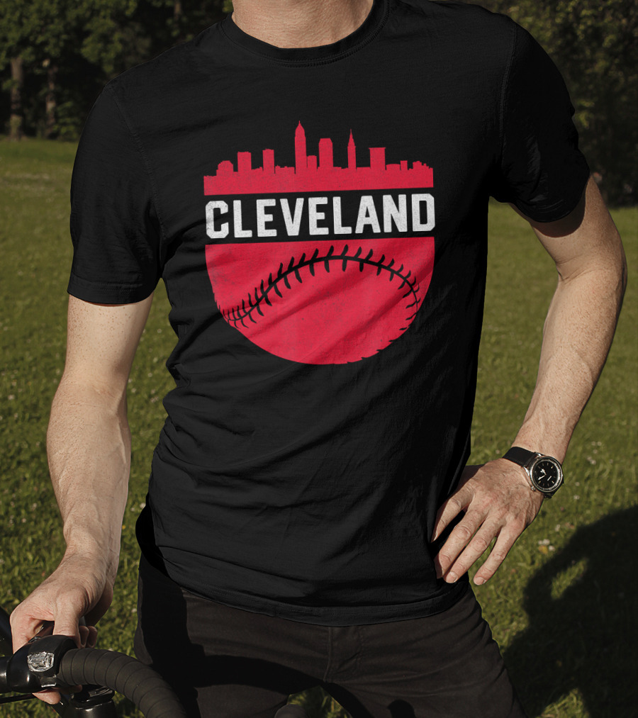 Cleveland Ohio Vintage Skyline Baseball T-Shirt