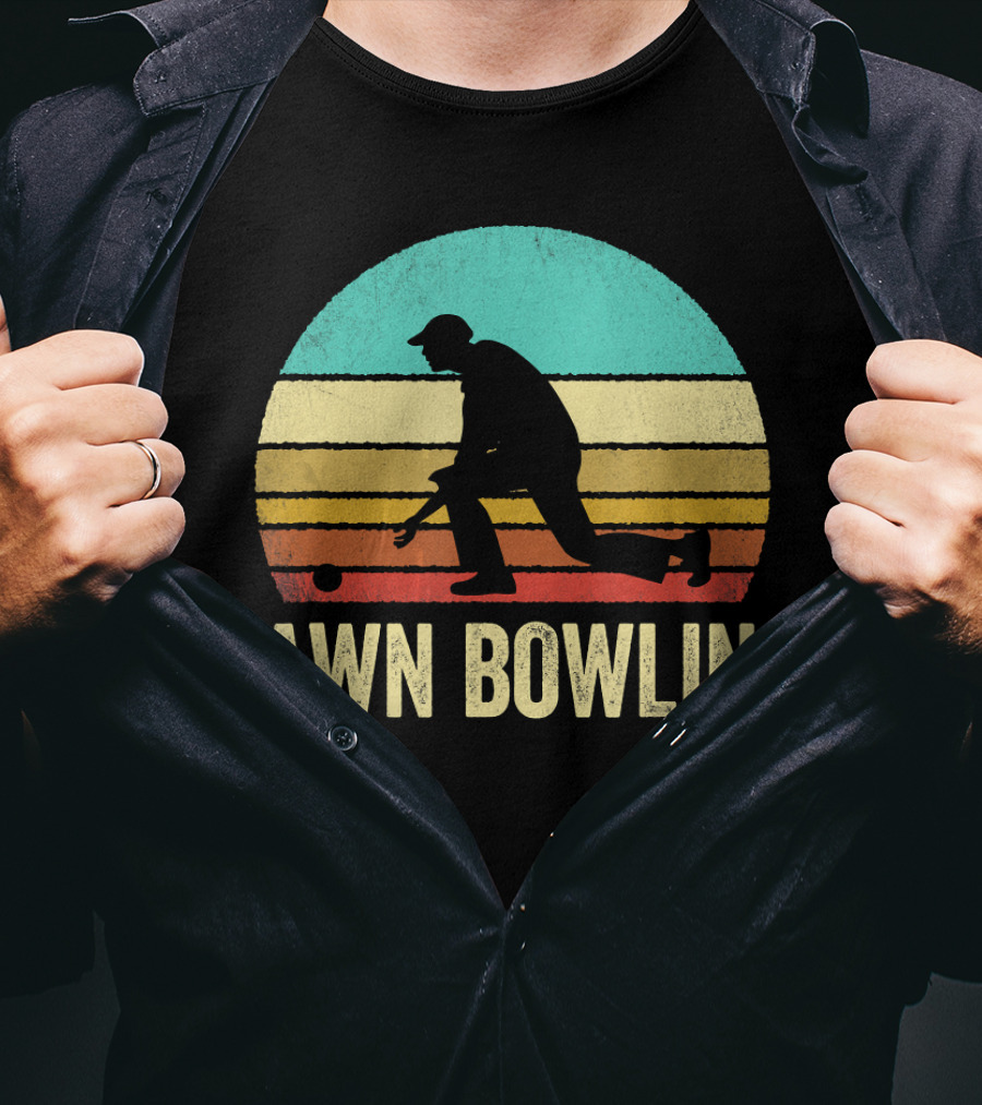 Vintage Lawn Bowling Silhouette At Sunset T-Shirt