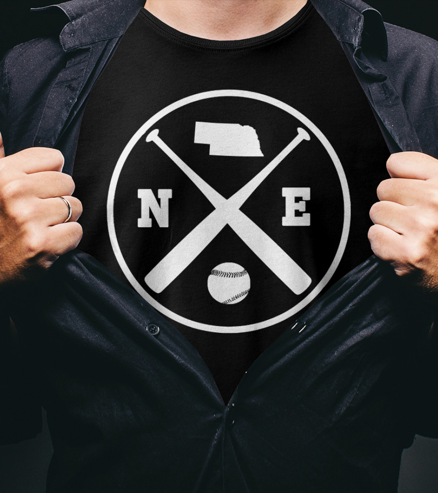 Vintage Nebraska Baseball Bats NE State Map And Ball T-Shirt