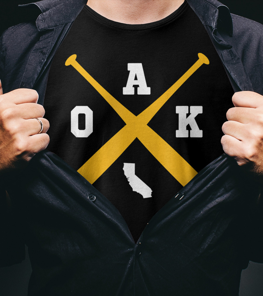 Vintage Oakland OAK State Baseball Bats California T-Shirt