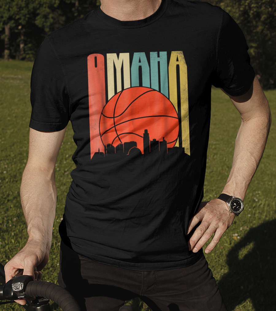 Vintage Omaha Nebraska Basketball Skyline Retro T-Shirt
