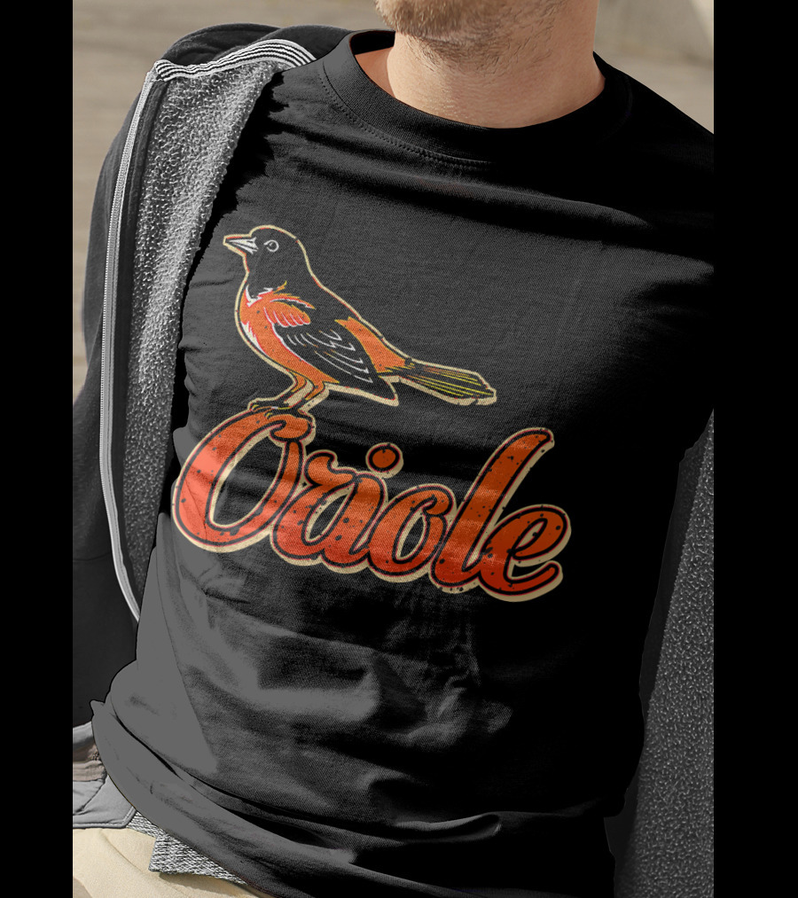 Vintage Oriole Bird Script Text Amazing Bird T-Shirt