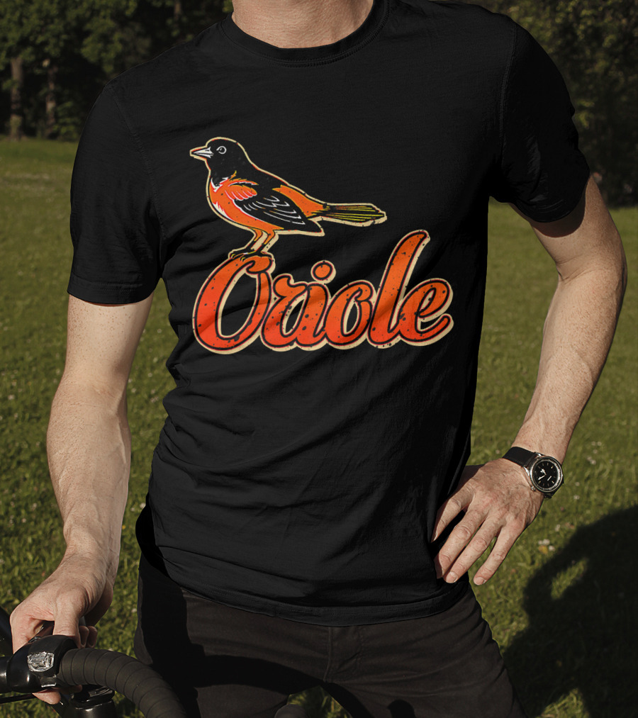 Vintage Oriole Bird Script Text Amazing Bird T-Shirt