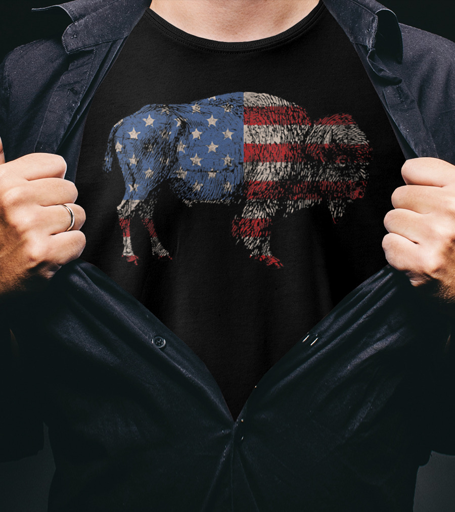 Vintage American Flag Bison Buffalo Patriotic T-Shirt