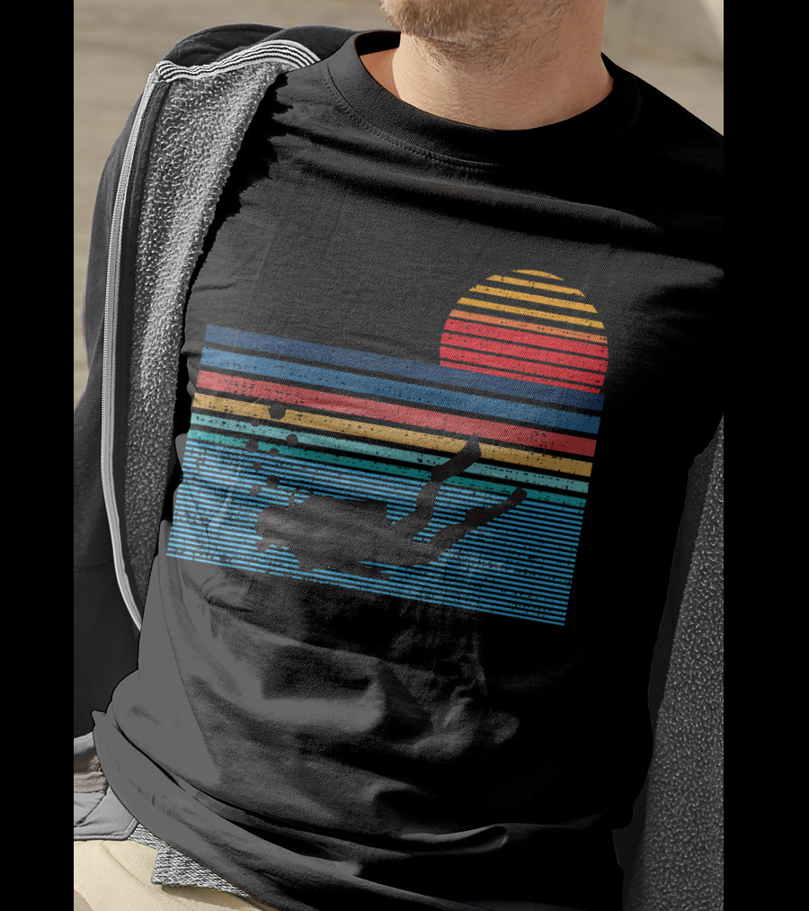 Vintage Scuba Diving 80s Sunset Silhouette Stripes T-Shirt